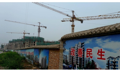 吉林古特生物產(chǎn)業(yè)園是敦化市重點項目，服務(wù)中心認真當(dāng)好店小二